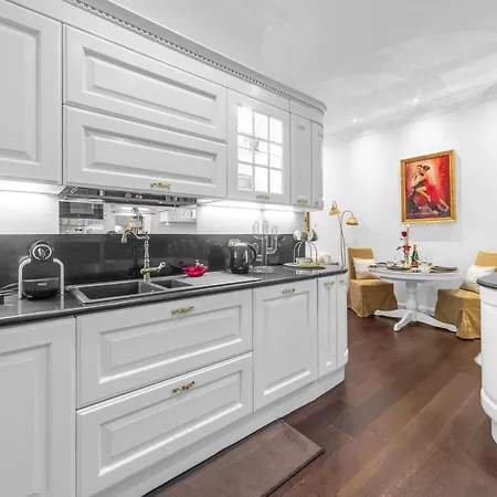 Cozy Near Station By Ndp Rent Apartment